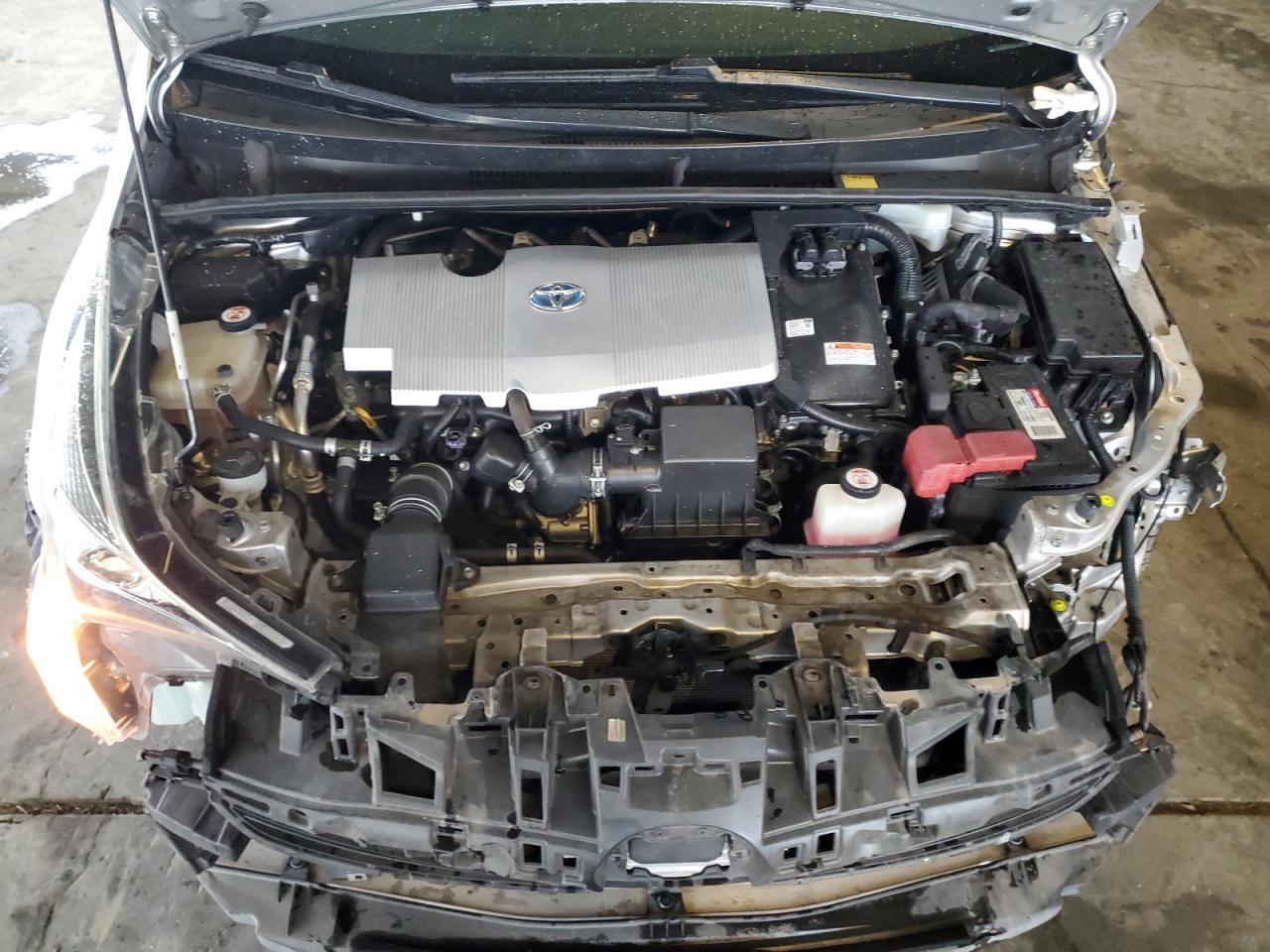 2017 Toyota Prius - zdjęcie 11