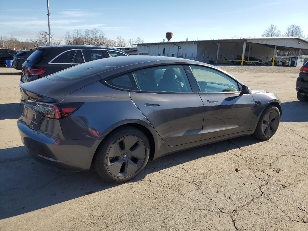 2023 Tesla Model 3 - zdjęcie 3