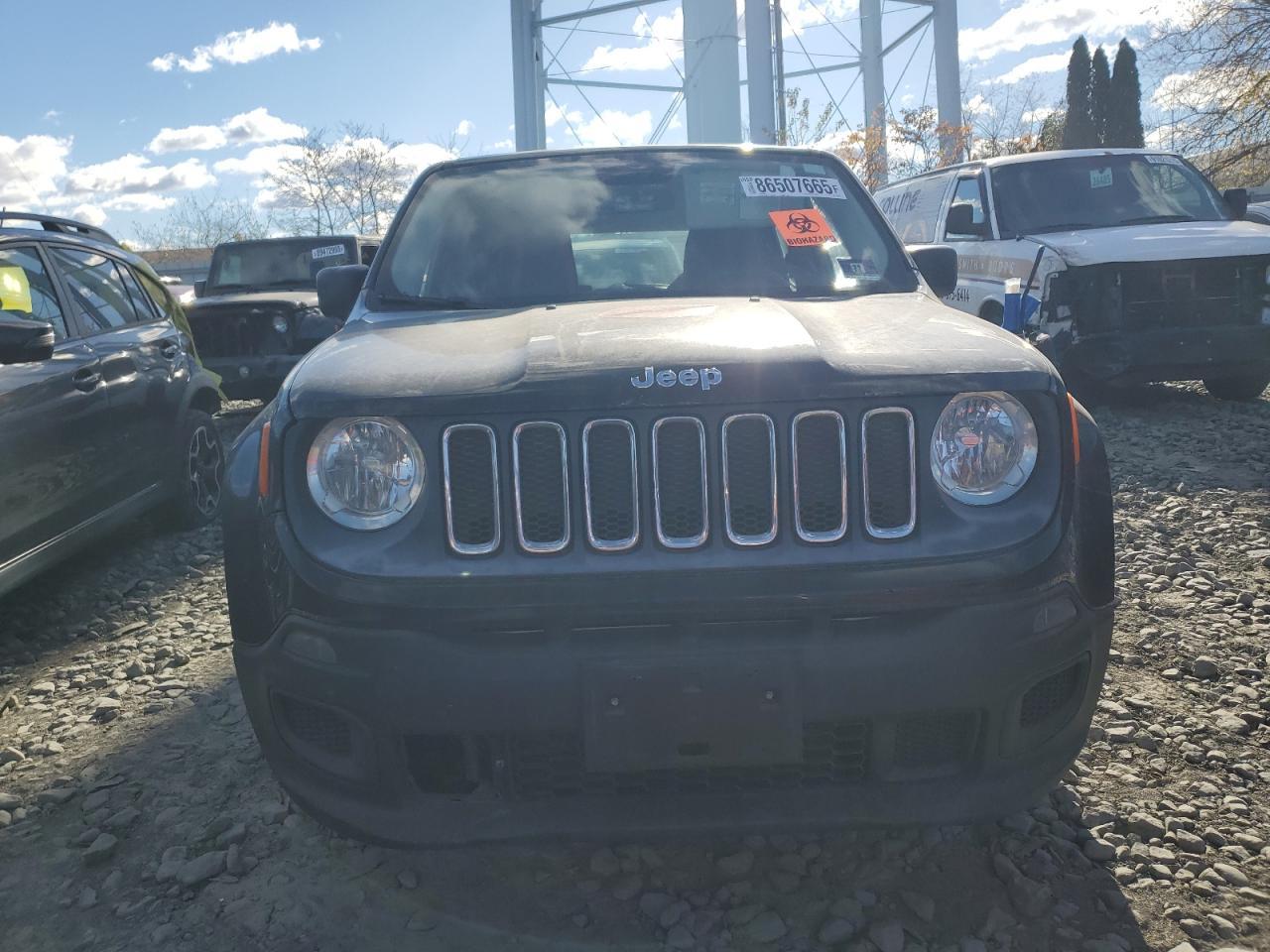 2015 Jeep Renegade Sport - zdjęcie 5