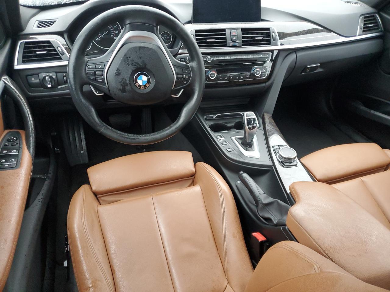 2017 BMW Seria 3 - zdjęcie 8