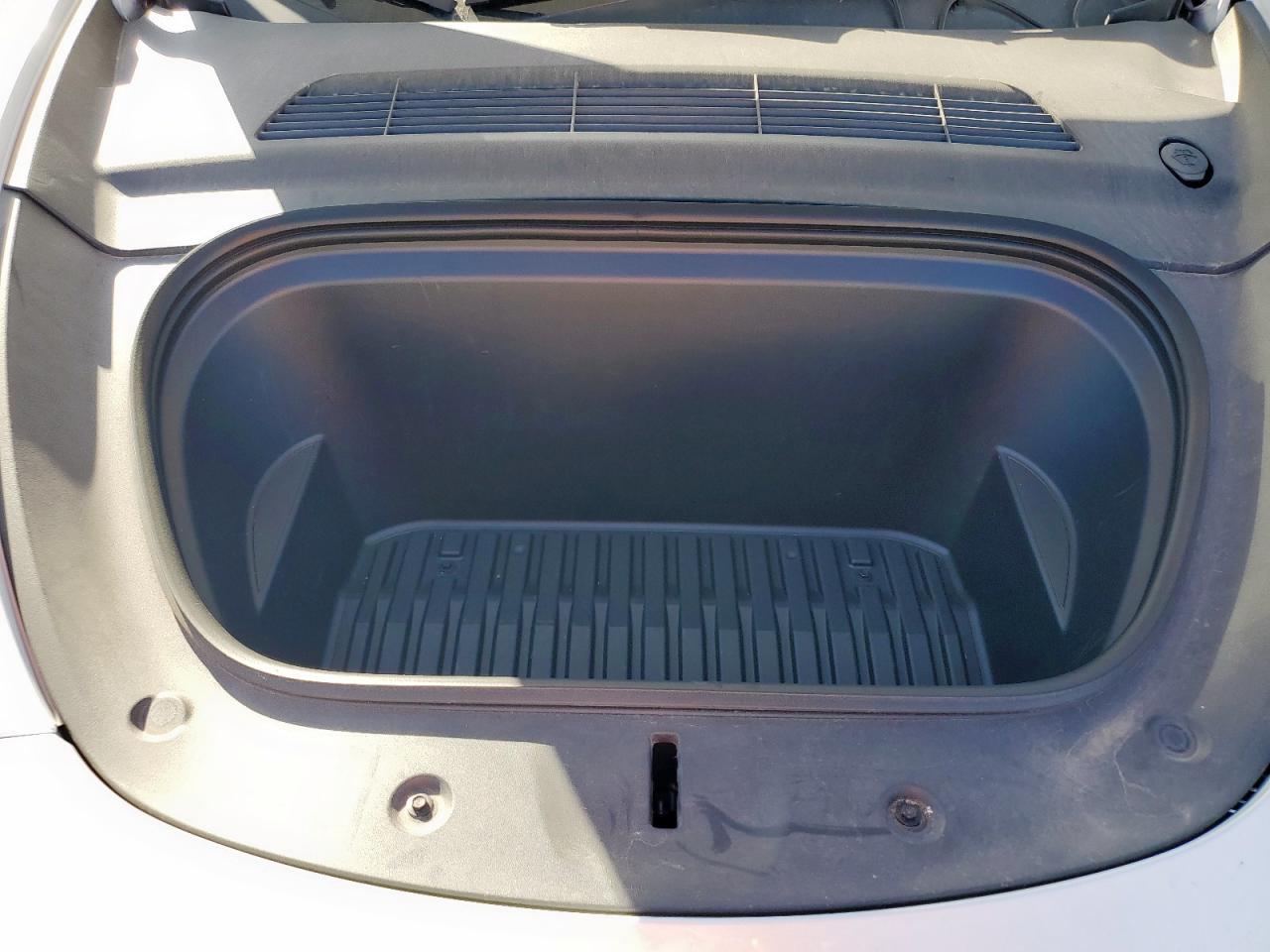 2023 Tesla Model Y - zdjęcie 11