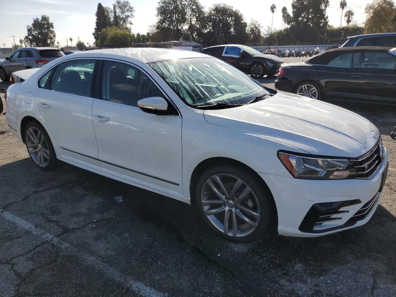 2016 Volkswagen Passat - zdjęcie 4