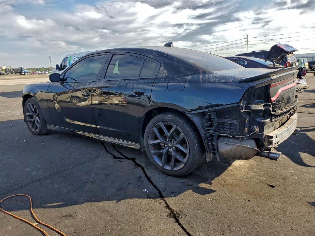2021 Dodge Charger Gt - zdjęcie 2