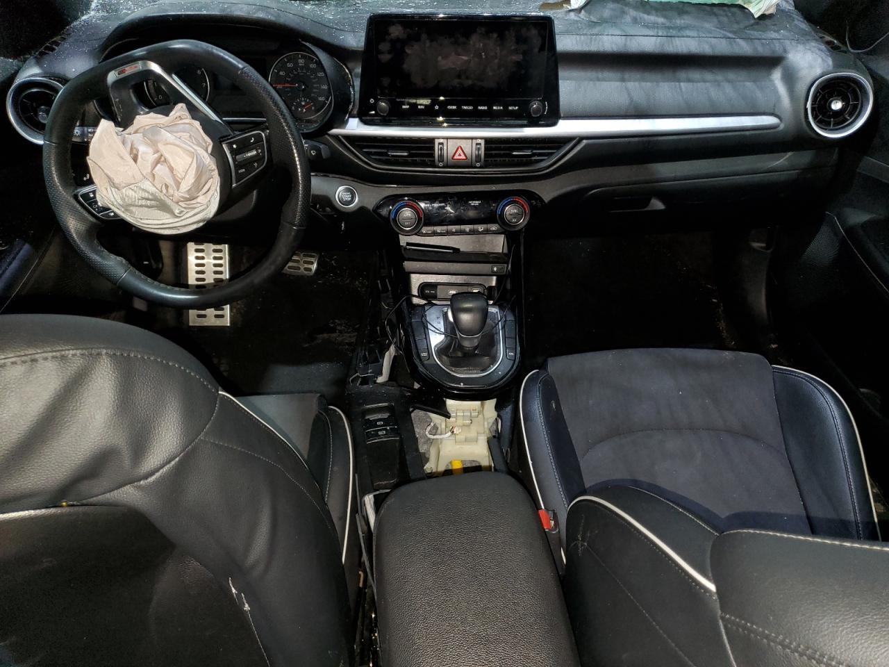 2022 Kia Forte Gt Line - zdjęcie 8