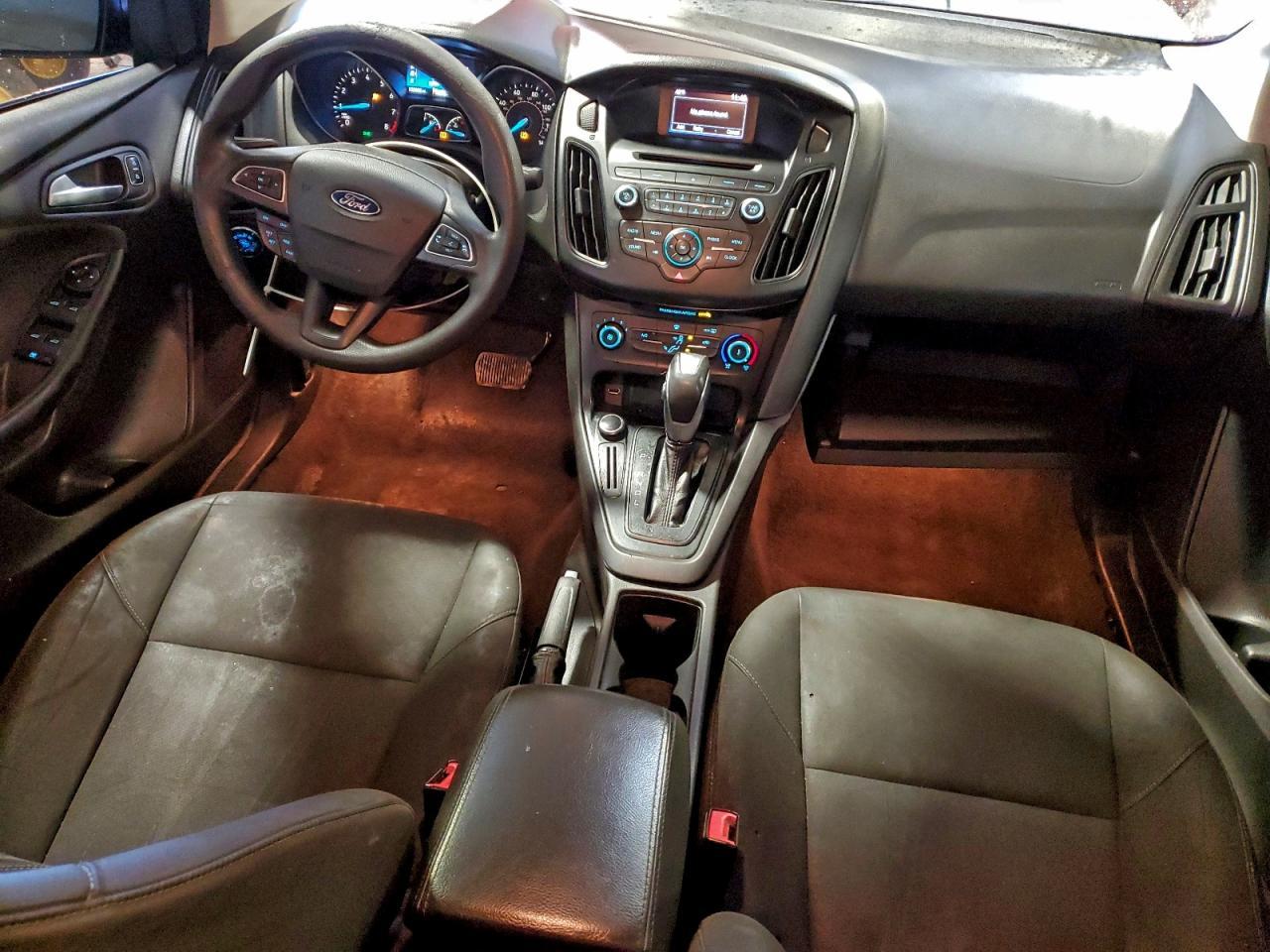 2015 Ford Focus - zdjęcie 8