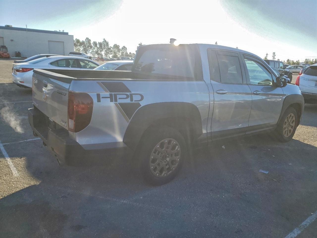 2021 Honda Ridgeline - zdjęcie 3