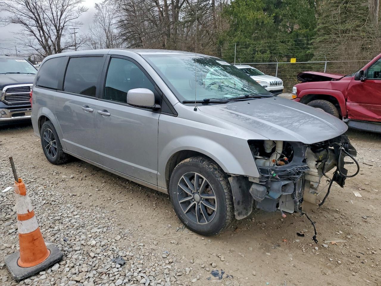 2018 Dodge Caravan - zdjęcie 4