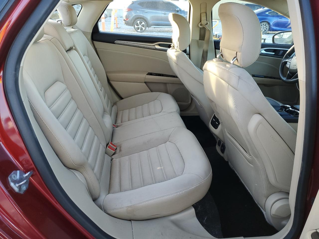 2014 Ford Fusion - zdjęcie 10