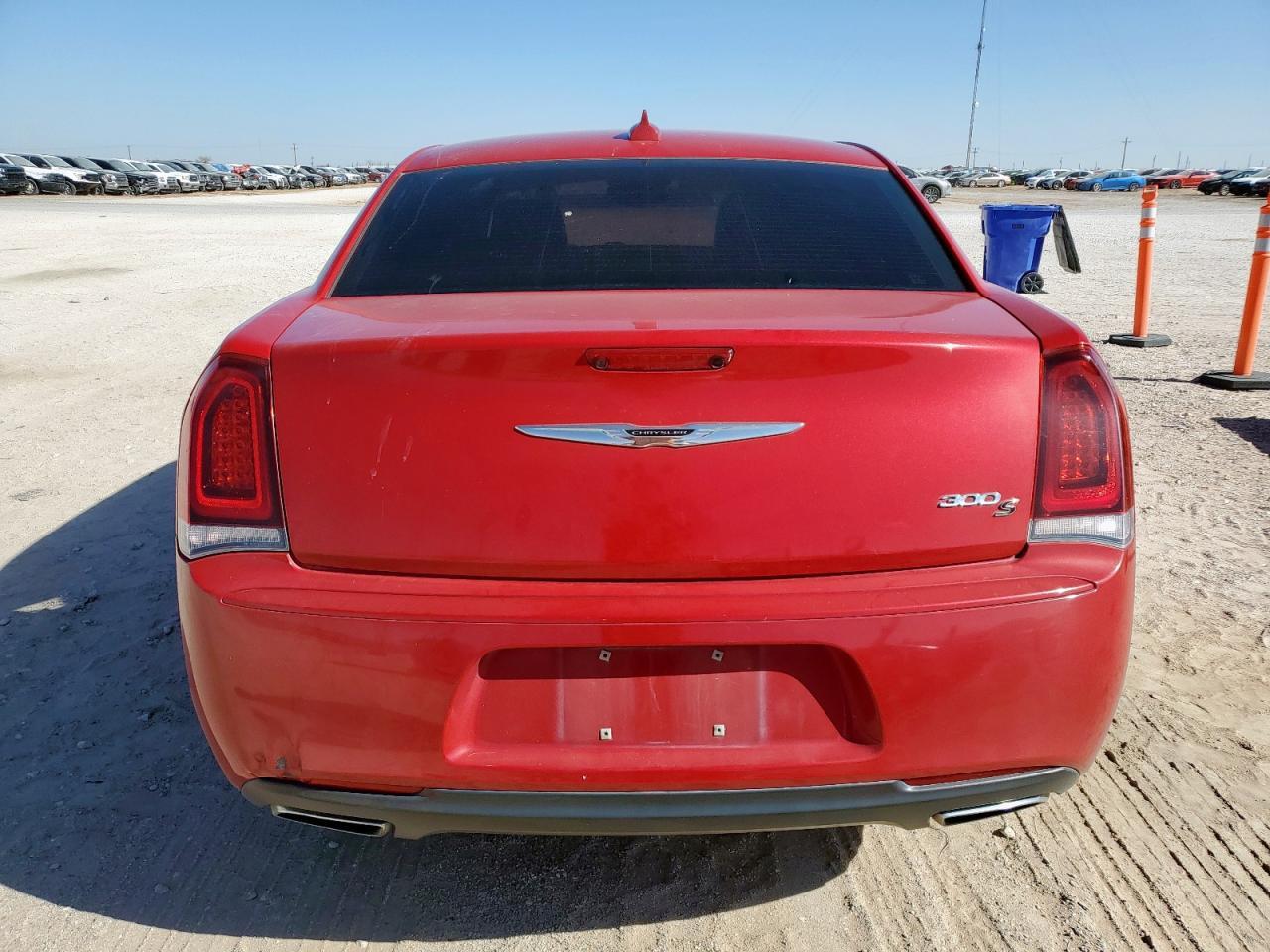2017 Chrysler 300 S - zdjęcie 6