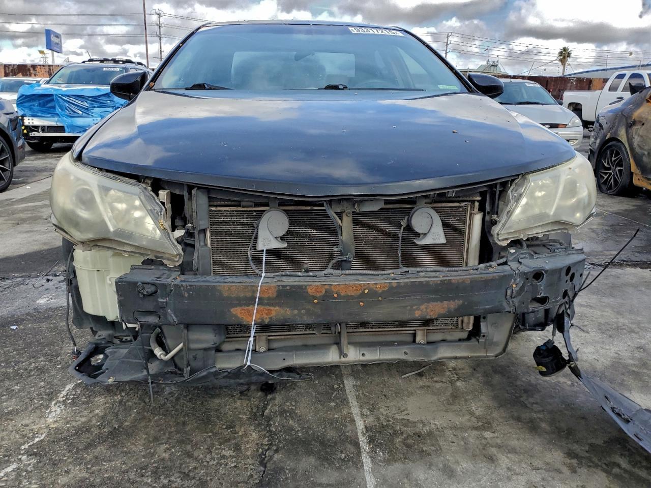 2014 Toyota Camry - zdjęcie 5