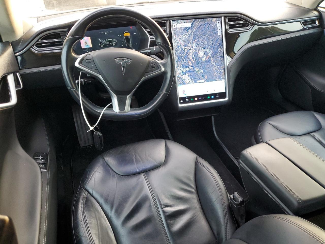 2014 Tesla Model S - zdjęcie 8