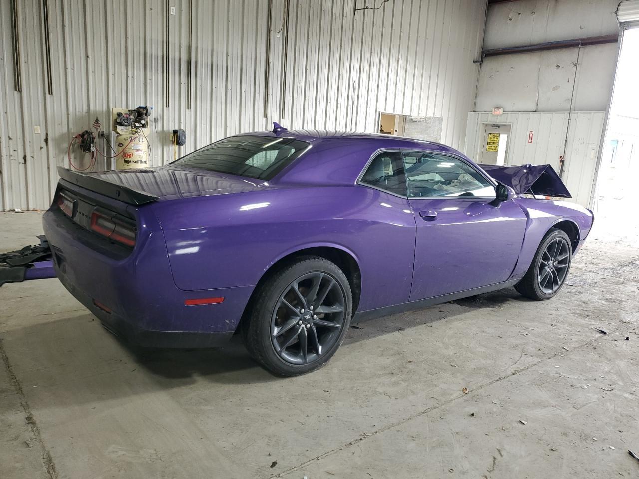 2023 Dodge Challenger Sxt - zdjęcie 3