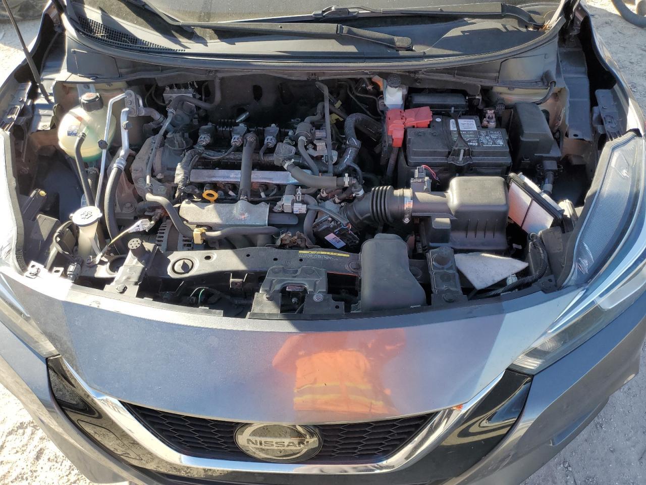 2021 Nissan Versa Sv - zdjęcie 11