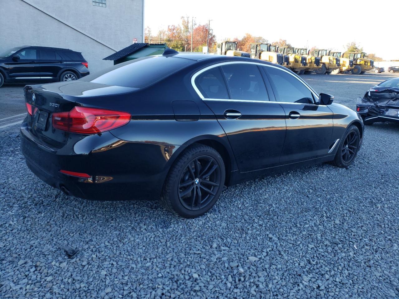 2018 BMW 530 Xi - zdjęcie 3