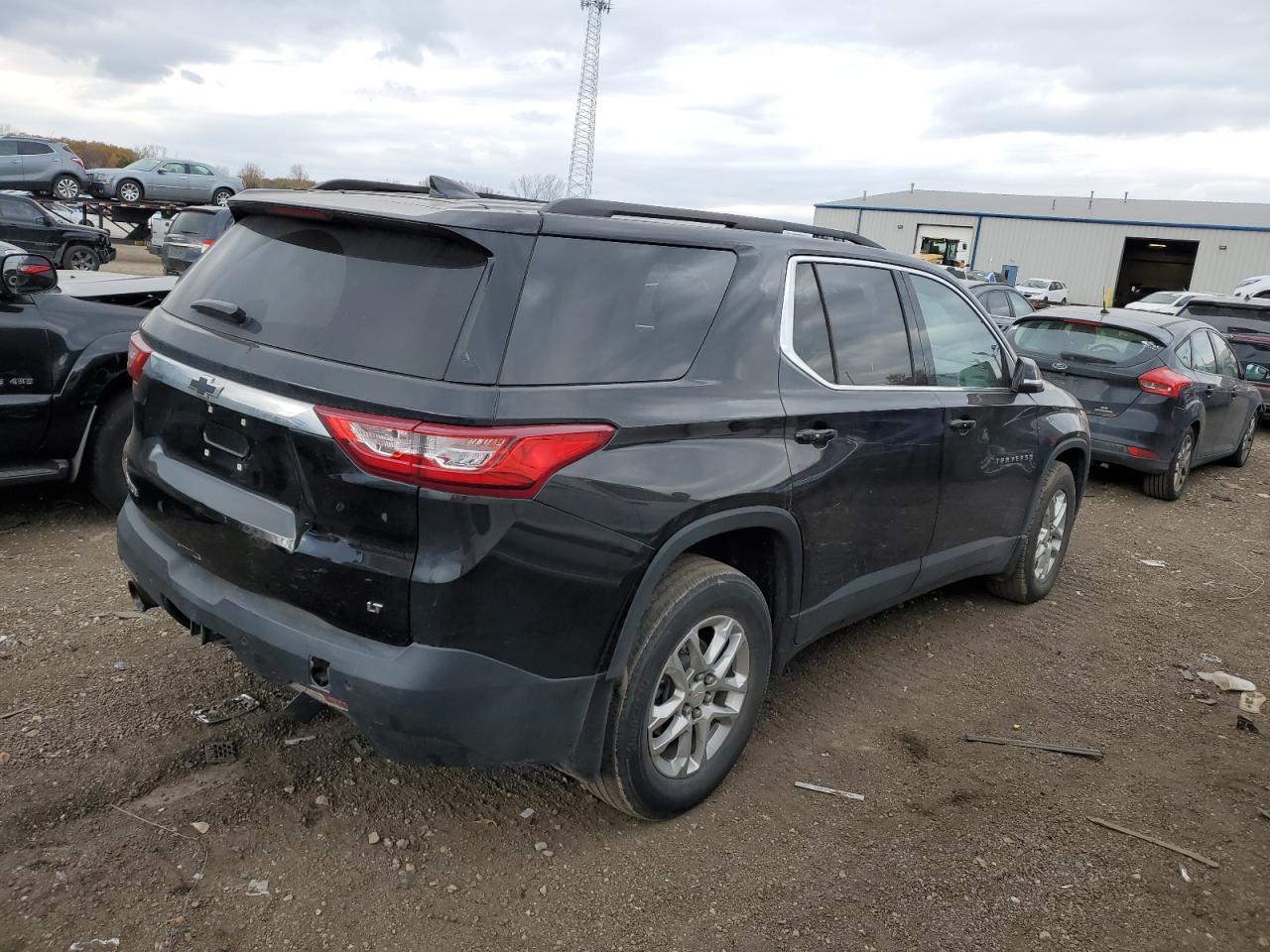 2021 Chevrolet Traverse Lt - zdjęcie 3