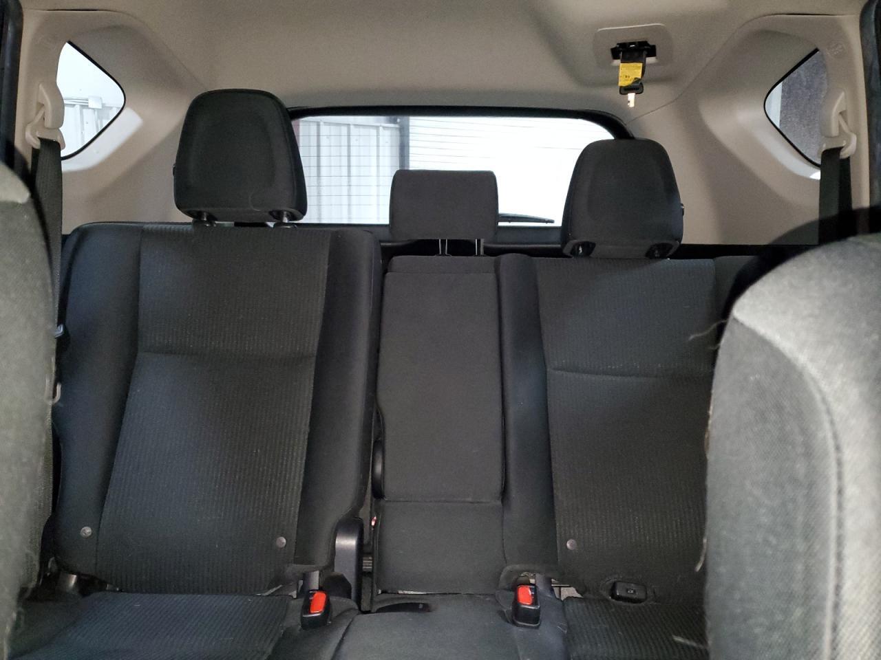 2016 Toyota RAV 4 - zdjęcie 10