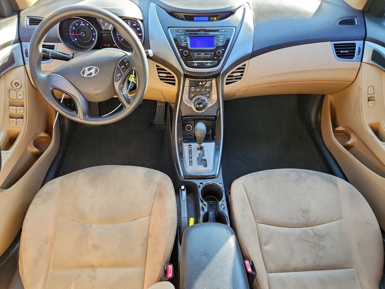 2013 Hyundai Elantra - zdjęcie 8