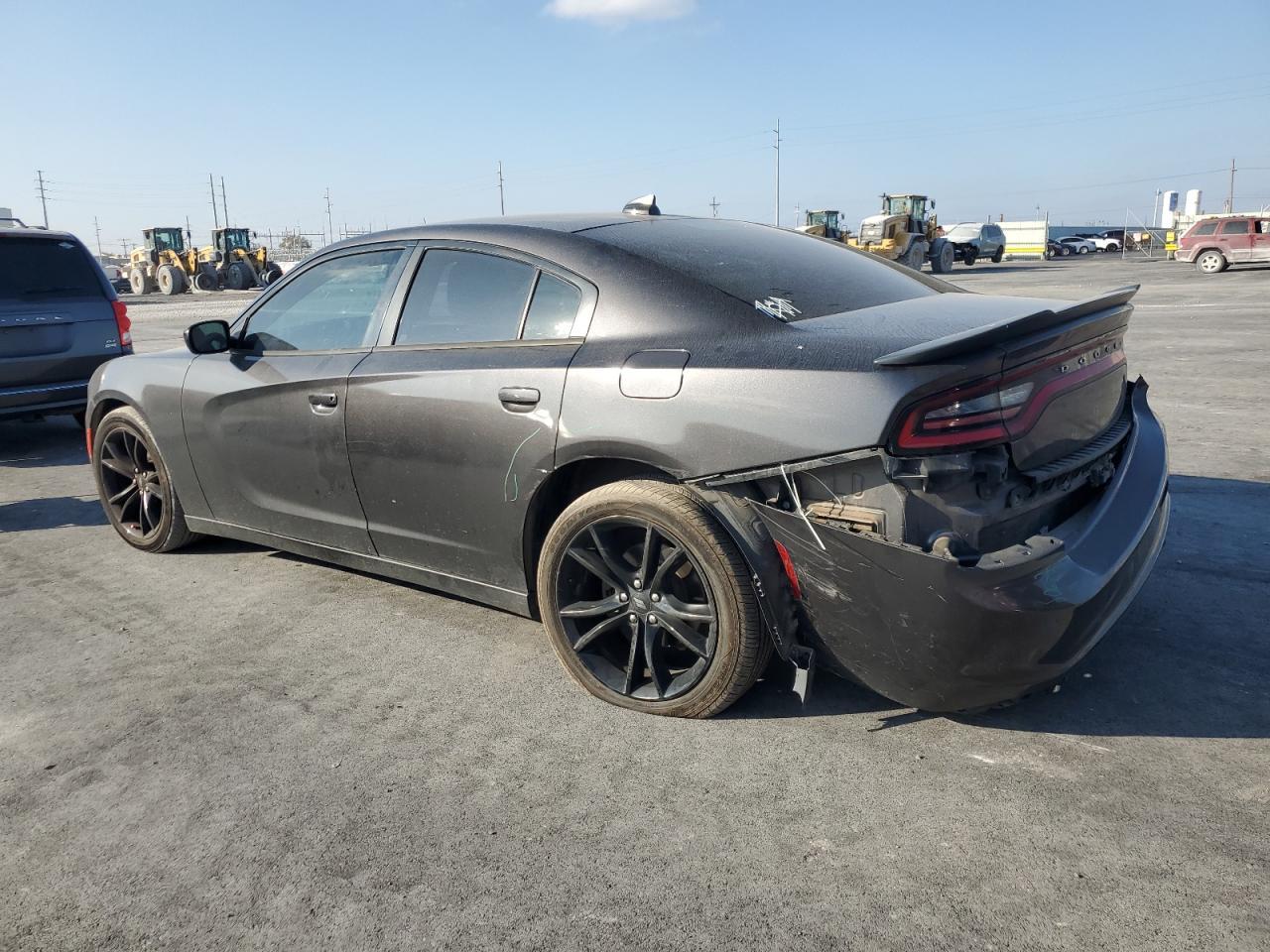 2017 Dodge Charger Sxt - zdjęcie 2