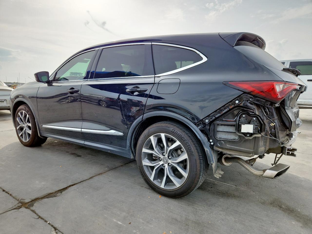2022 Acura MDX - zdjęcie 2
