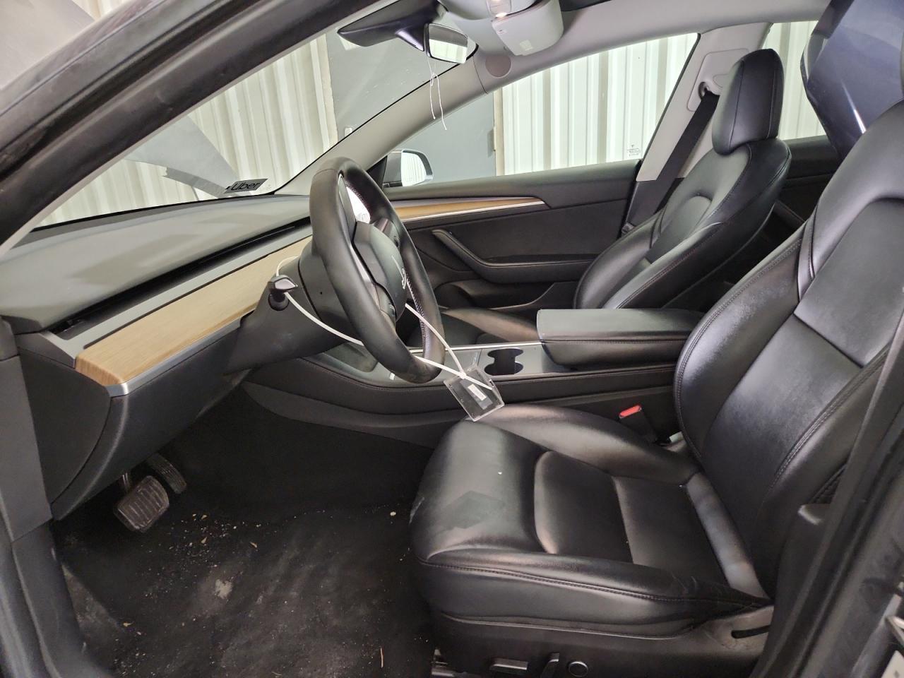 2022 Tesla Model 3 - zdjęcie 7