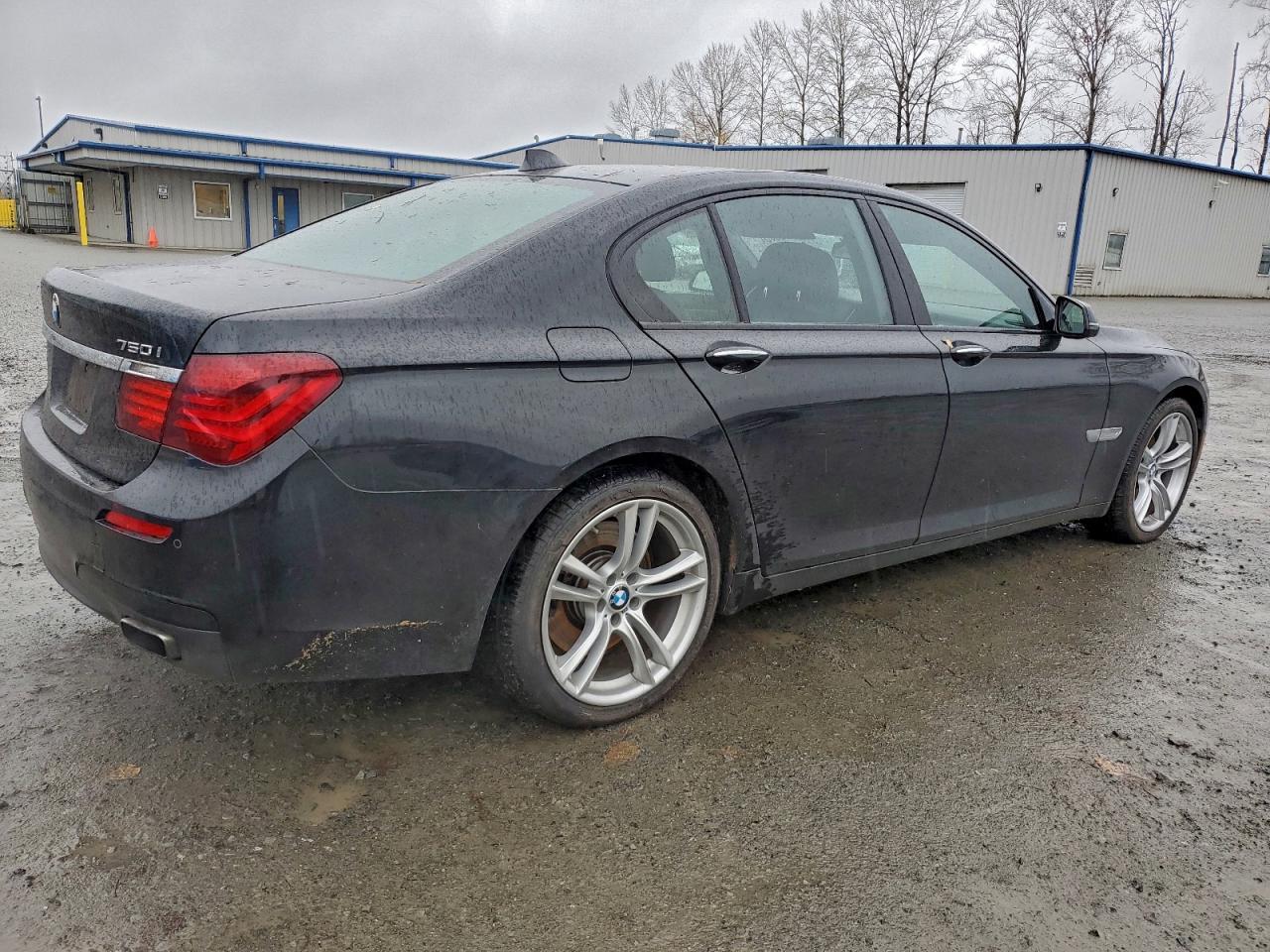 2015 BMW Seria 7 - zdjęcie 3