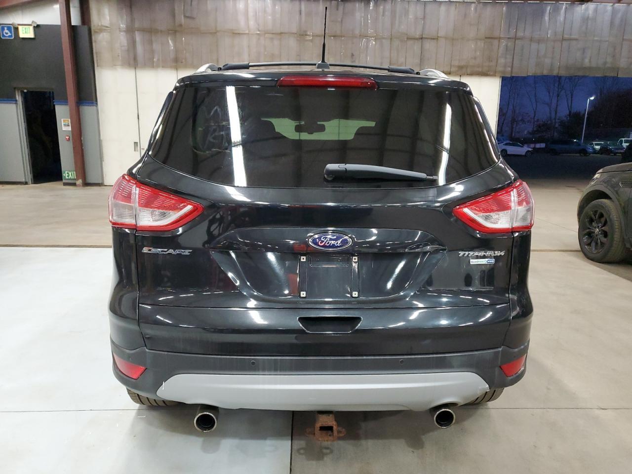 2013 Ford Escape Titanium - zdjęcie 6