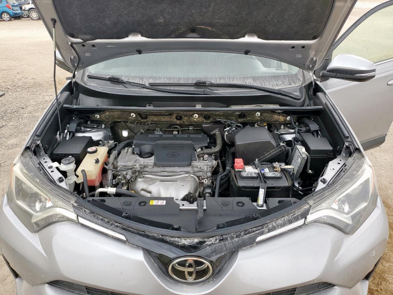 2018 Toyota RAV 4 - zdjęcie 12
