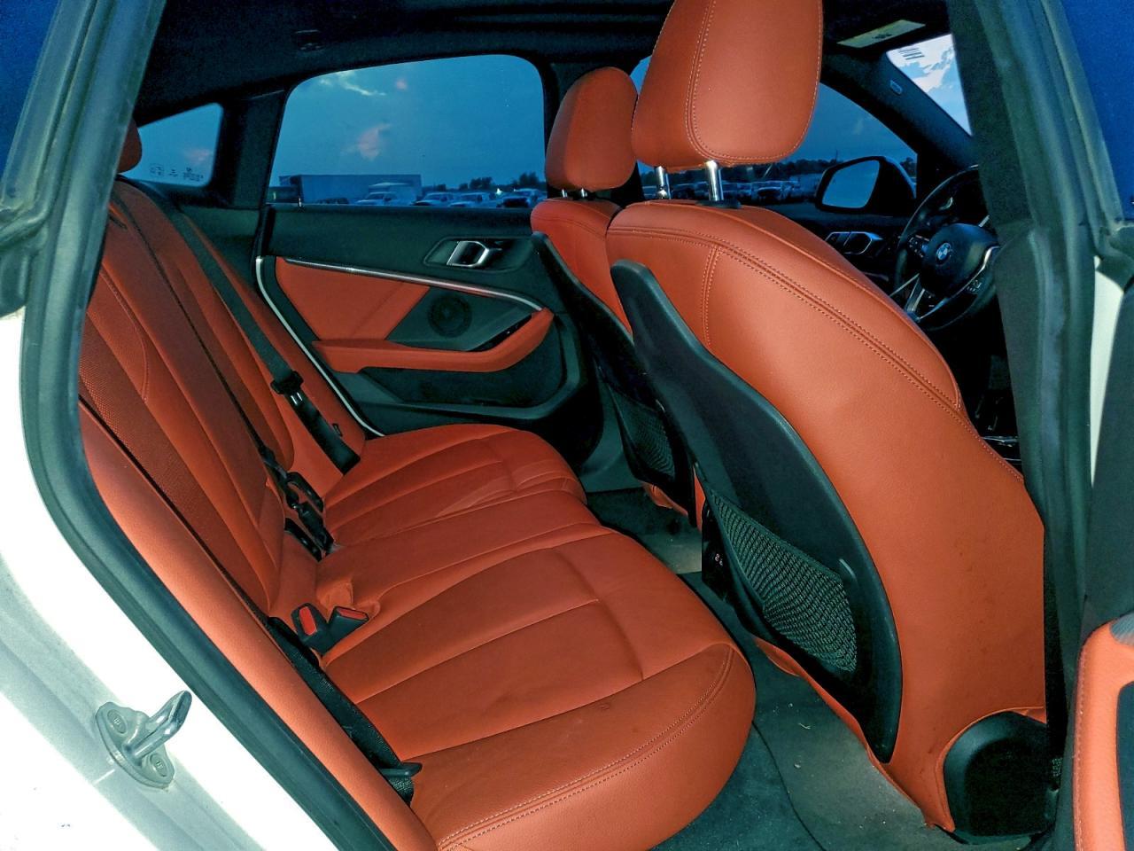 2021 BMW Seria 2 - zdjęcie 10