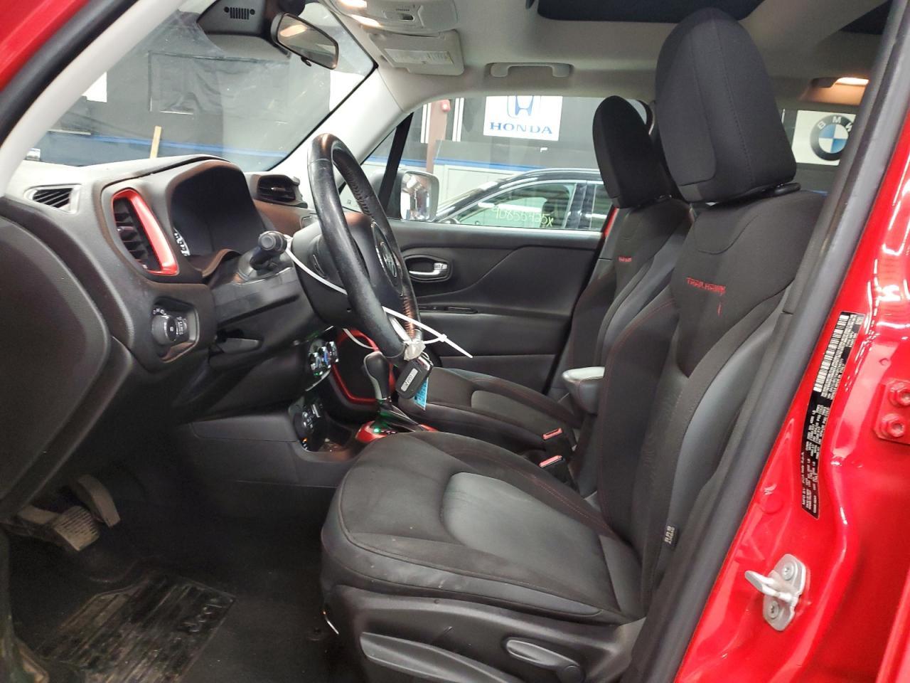 2016 Jeep Renegade Trailhawk - zdjęcie 7