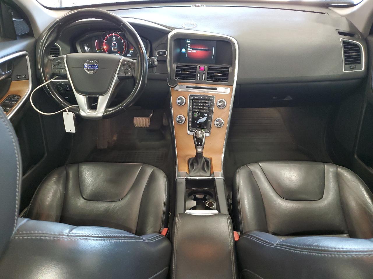 2017 Volvo XC60 - zdjęcie 8