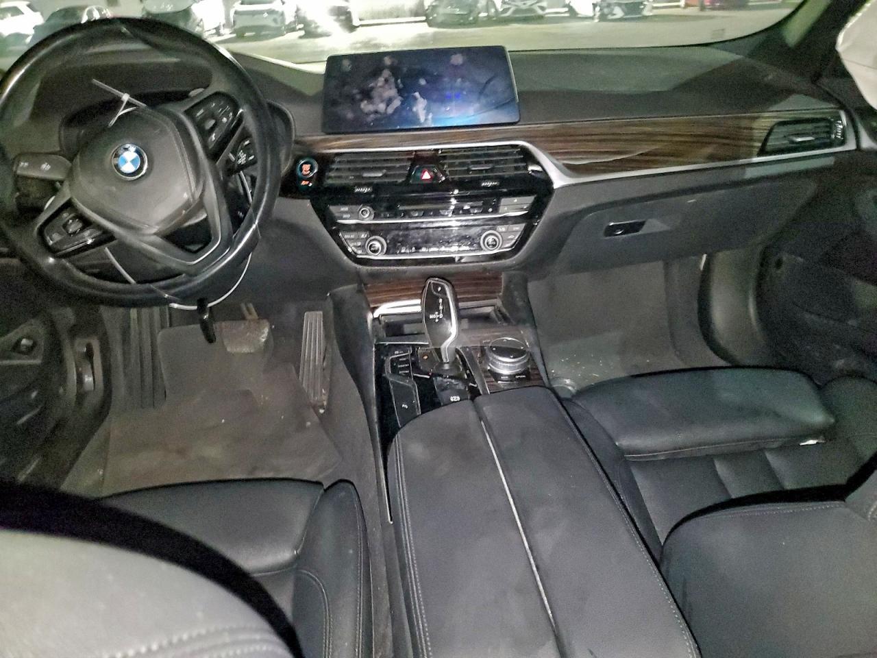 2018 BMW Seria 5 - zdjęcie 8