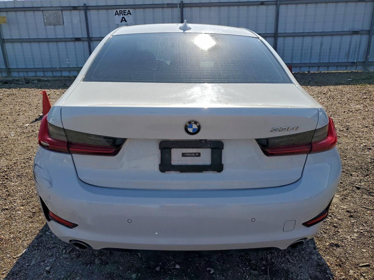 2020 BMW 330I - zdjęcie 6