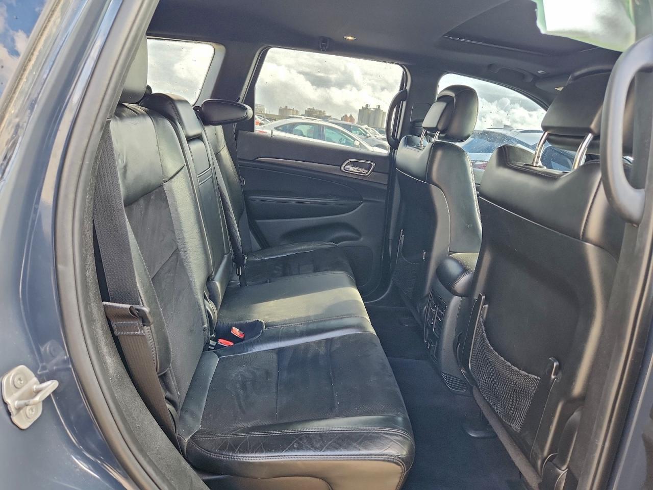 2018 Jeep Grand Cherokee Laredo - zdjęcie 11