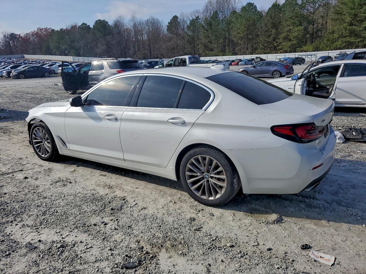 2023 BMW 530 Xi - zdjęcie 2