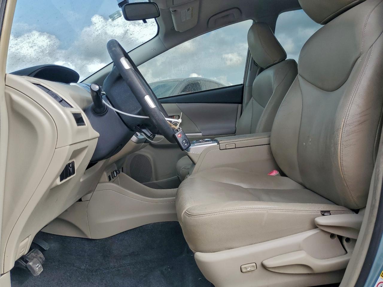 2014 Toyota Prius v (+) - zdjęcie 7