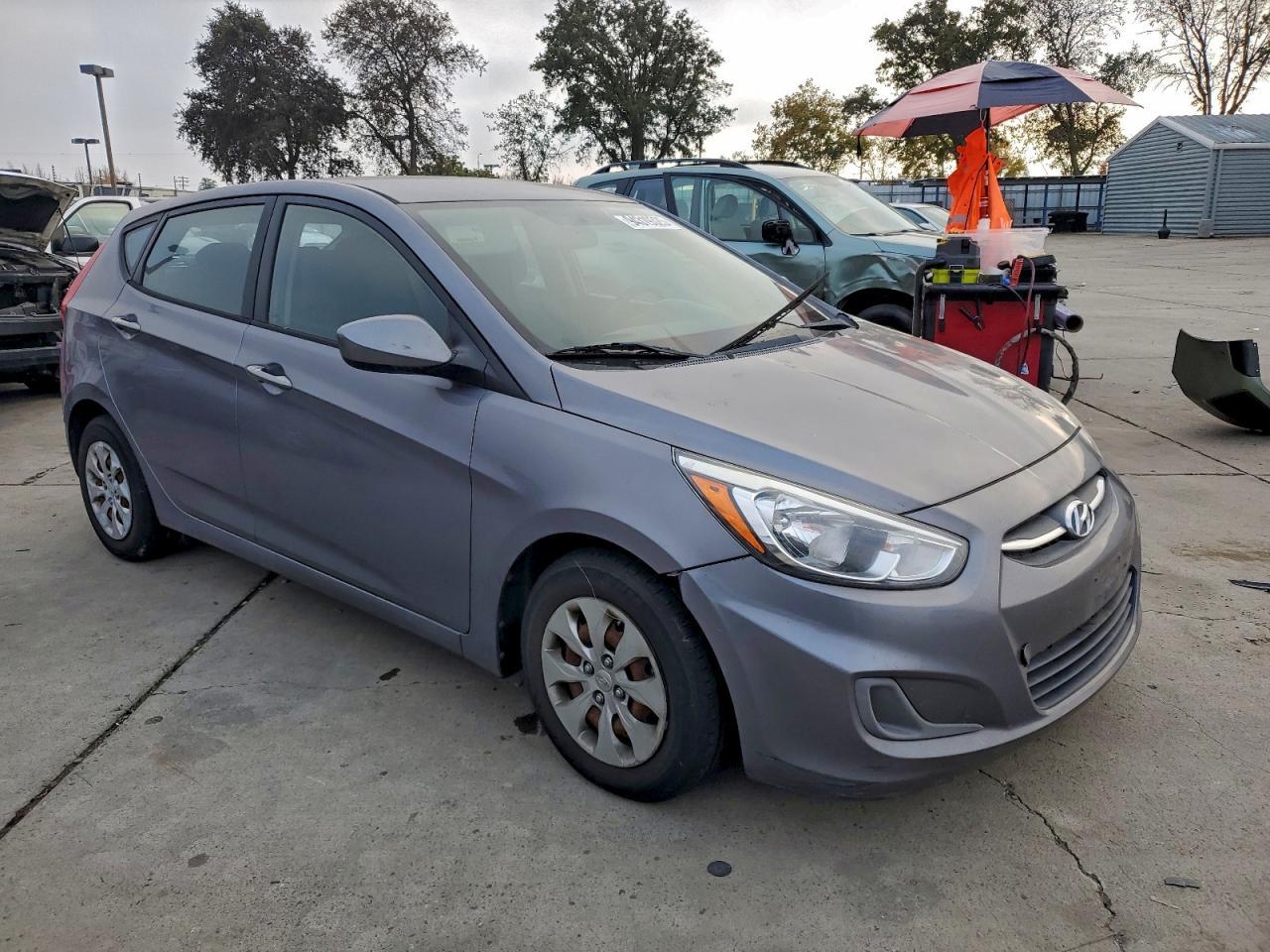 2016 Hyundai Accent - zdjęcie 4