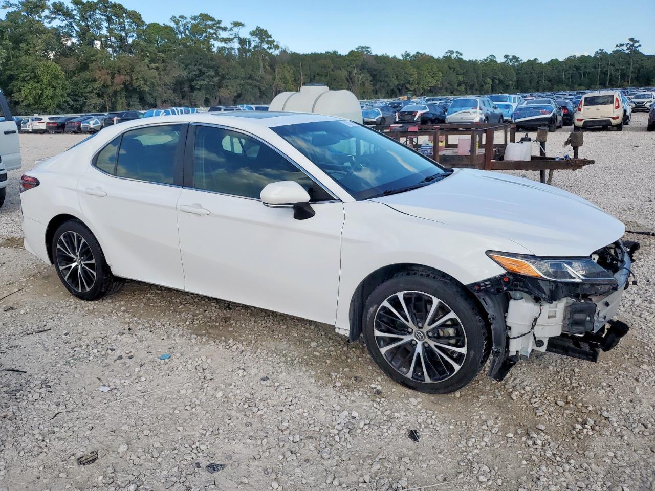 2018 Toyota Camry Se - zdjęcie 4