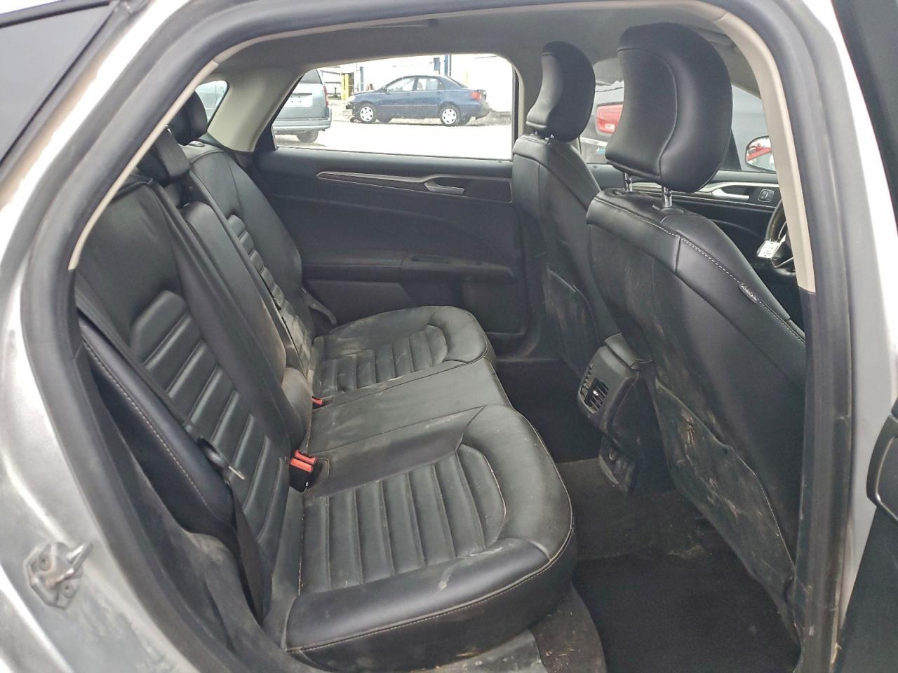 2017 Ford Fusion - zdjęcie 10