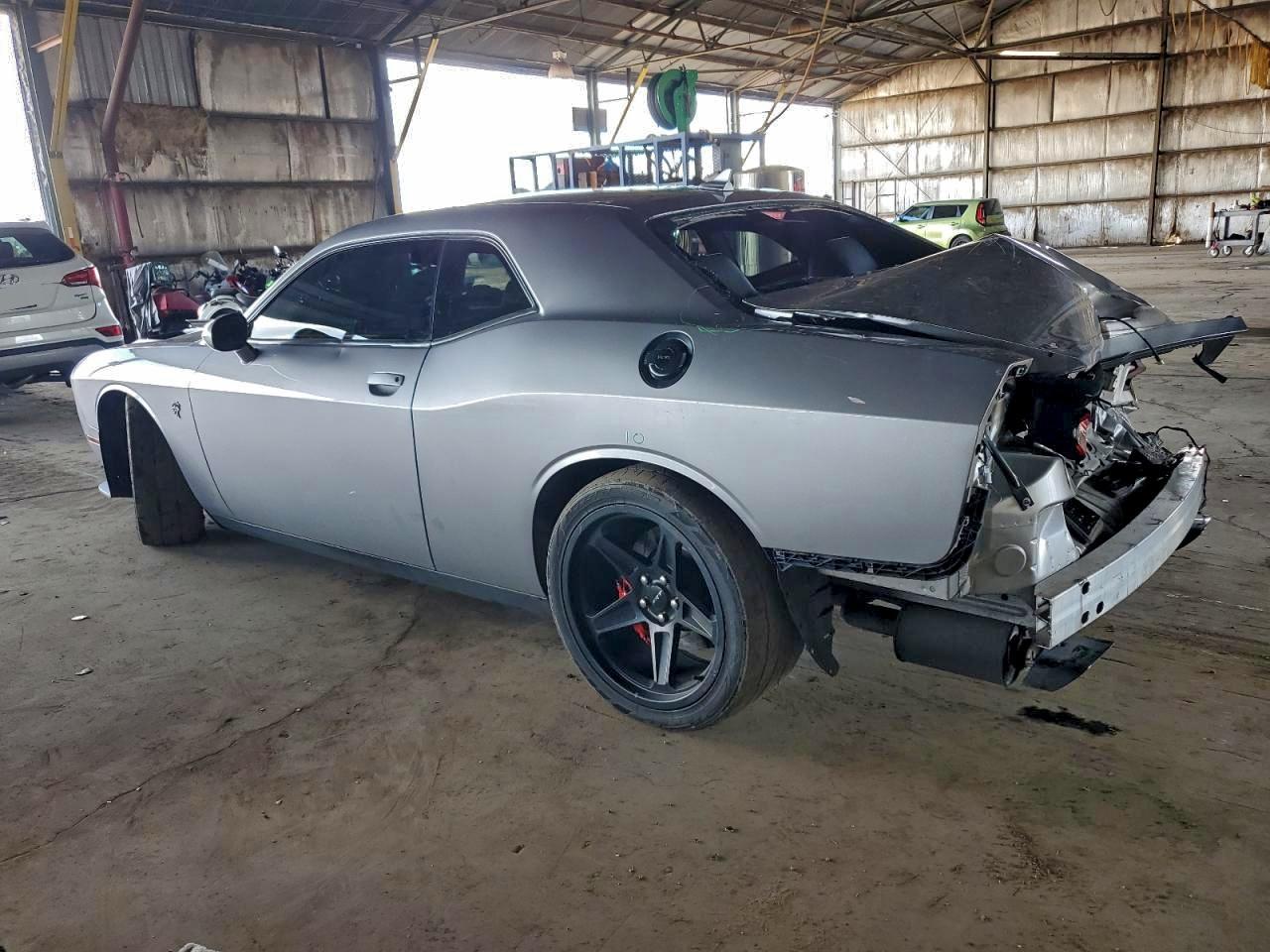 Dodge Challenger - zdjęcie 2