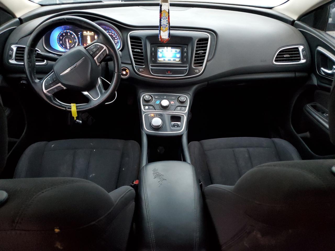 2015 Chrysler 200 Limited - zdjęcie 8