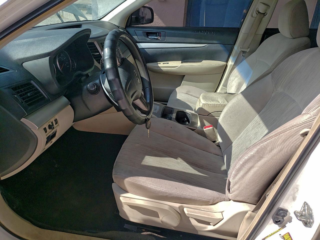 2013 Subaru Outback - zdjęcie 7