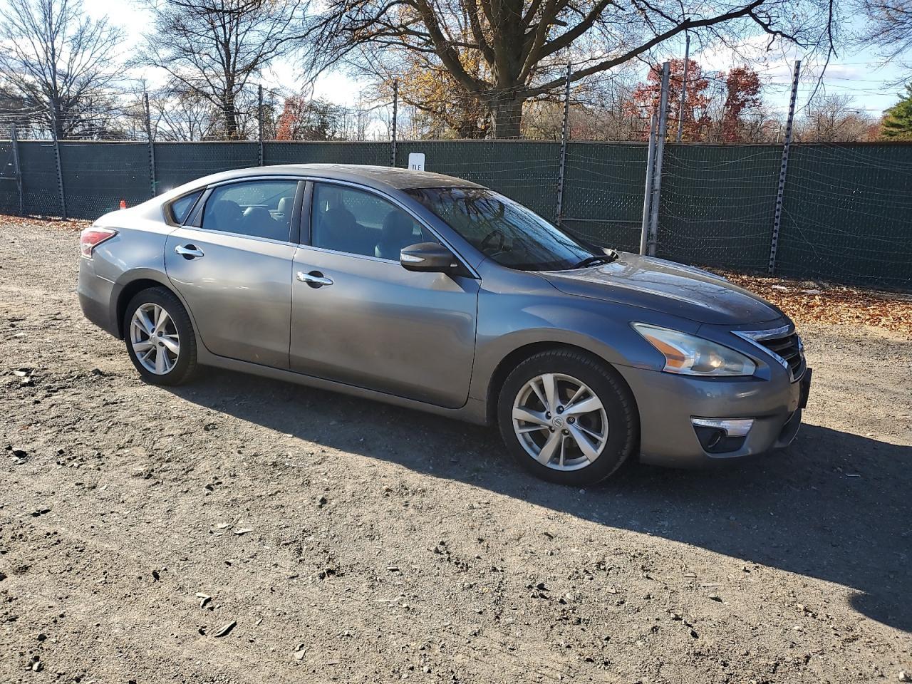 2014 Nissan Altima - zdjęcie 4