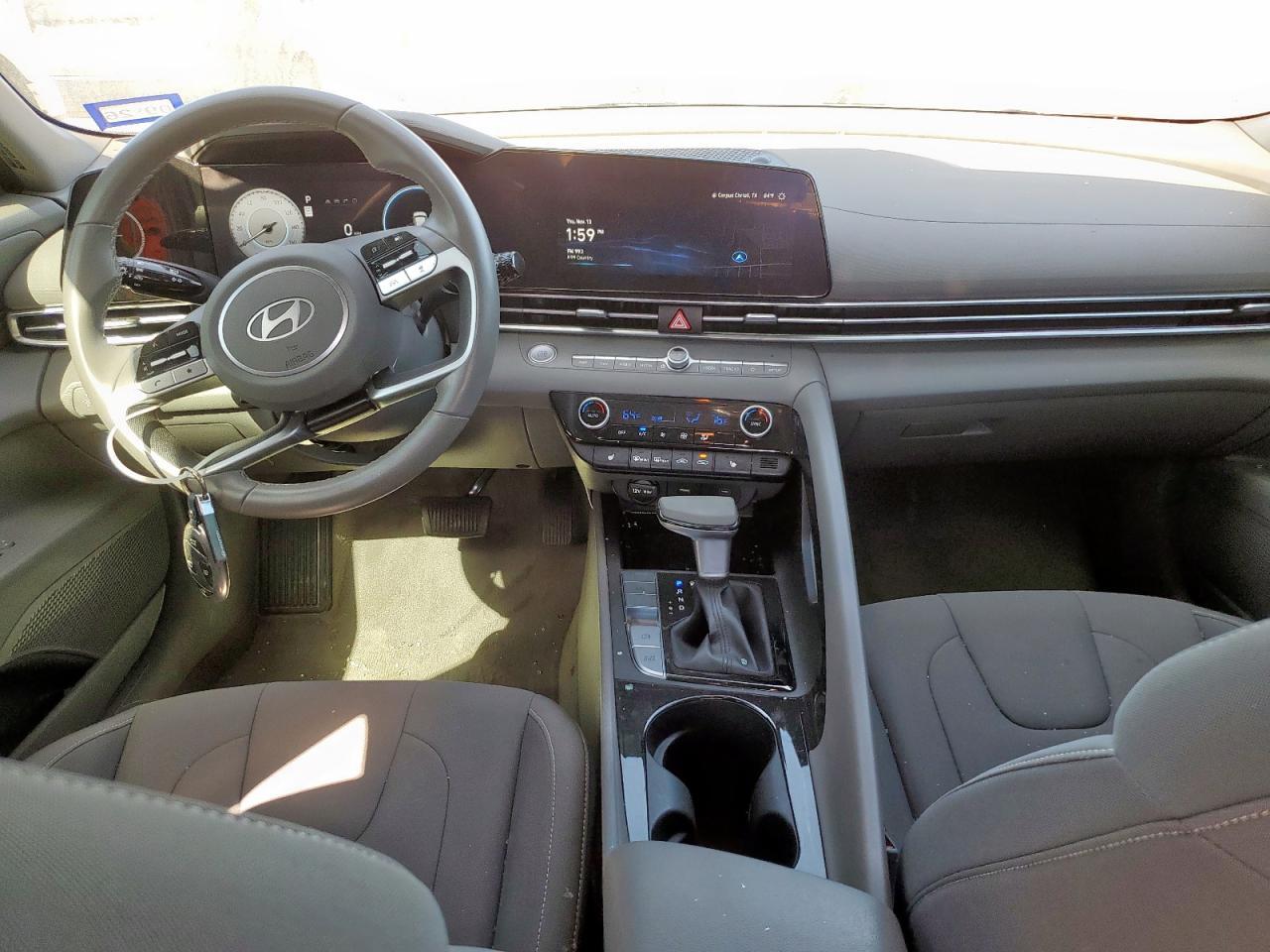 2024 Hyundai Elantra Sel - zdjęcie 8