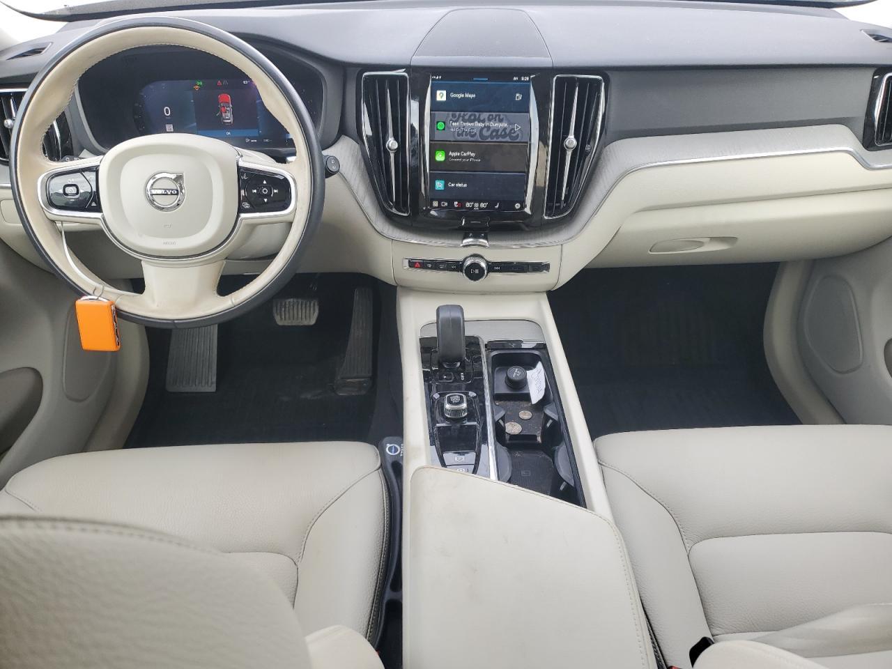 2024 Volvo XC60 - zdjęcie 8