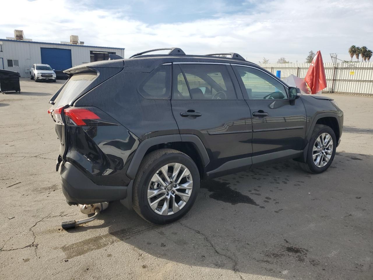 2025 Toyota Rav4 Xle Premium - zdjęcie 3