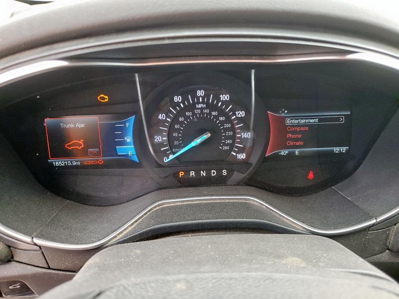 2015 Ford Fusion - zdjęcie 9