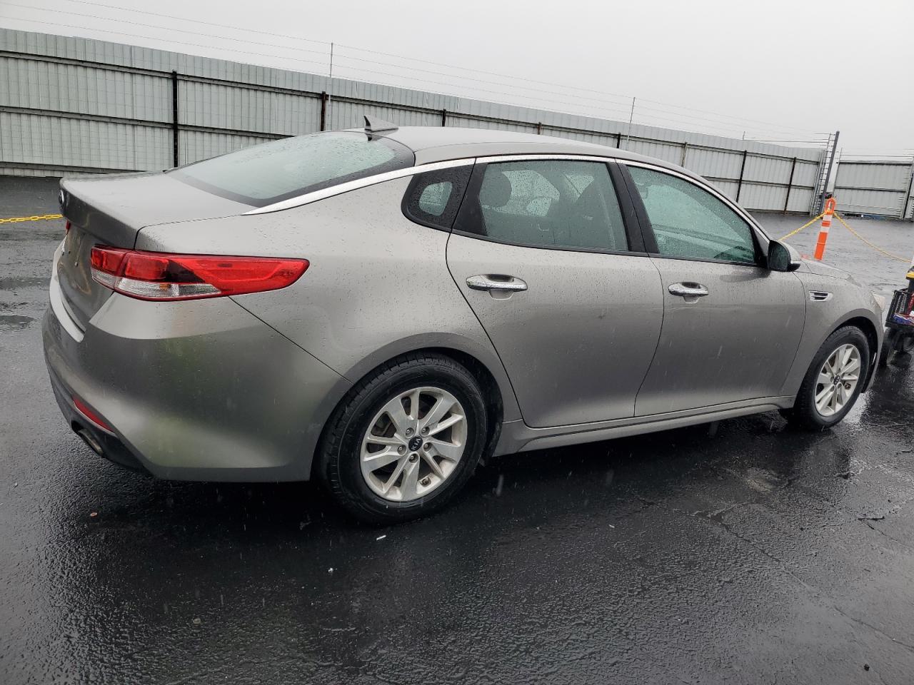 2018 Kia Optima - zdjęcie 3
