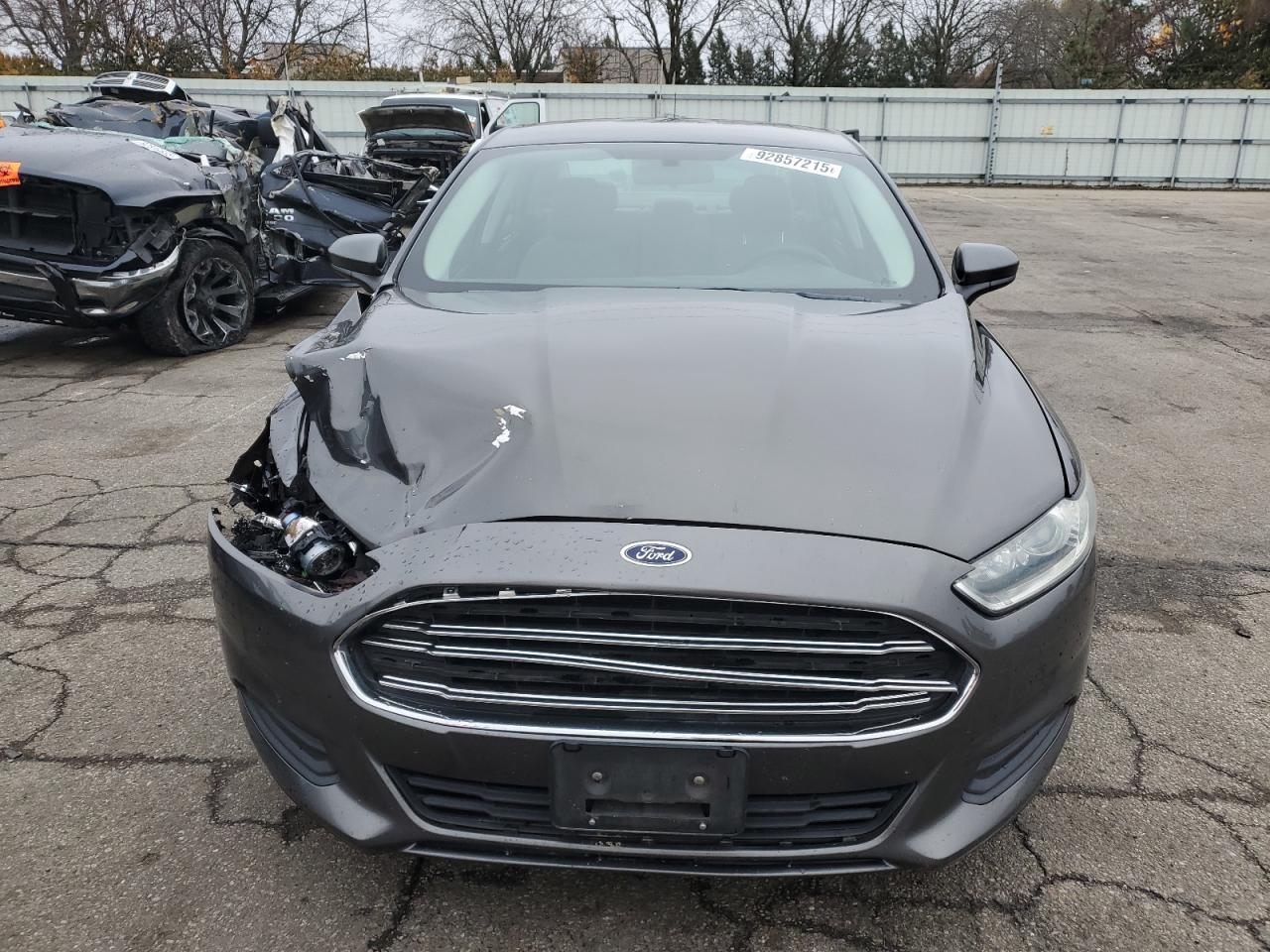2016 Ford Fusion S - zdjęcie 5