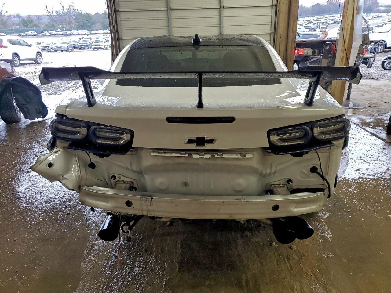 2022 Chevrolet Camaro Zl1 - zdjęcie 6