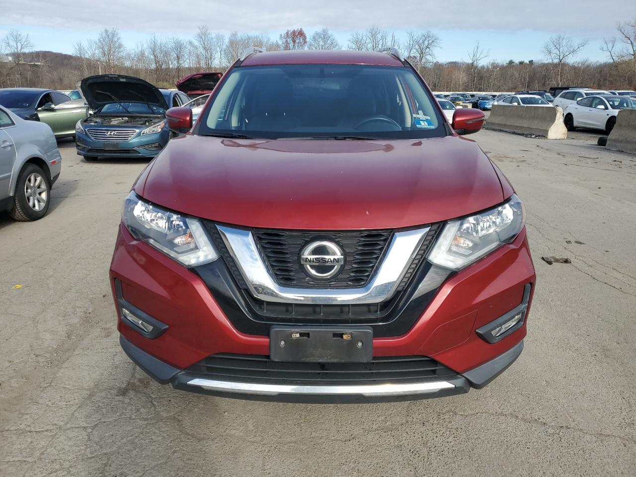2018 Nissan Rogue - zdjęcie 5